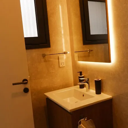 Luxurious Loft At Long *