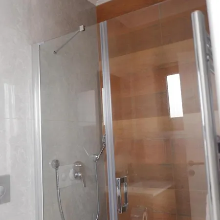 Luxurious Loft At Long Spathariko