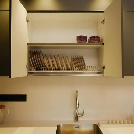 Luxurious Loft At Long Spathariko